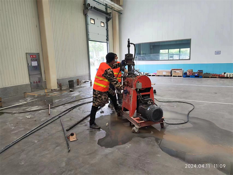 沙河厂房地面下沉塌陷注浆加固施工